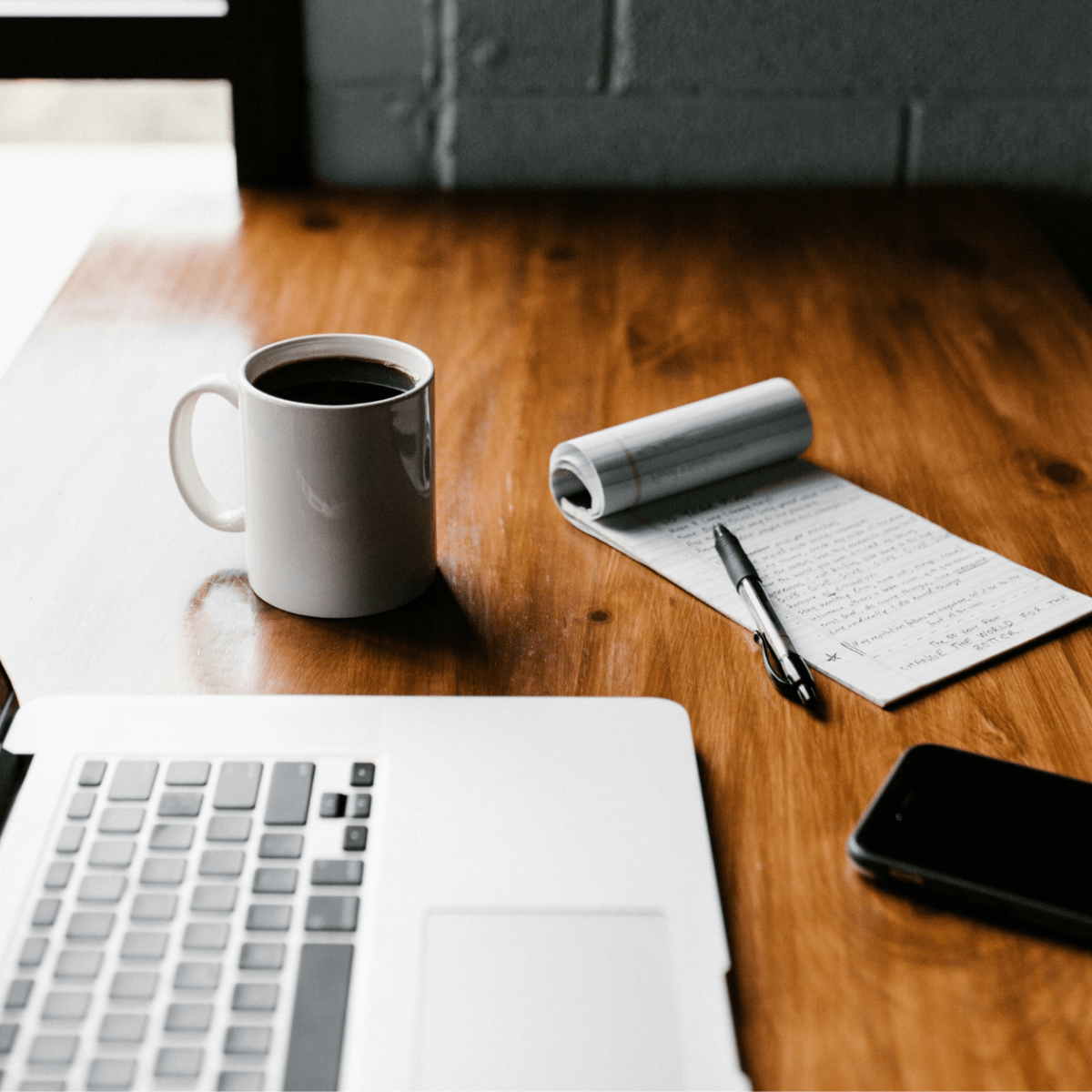 Why Do Business with an International Agency: Benefits for&nbsp;Influencers?